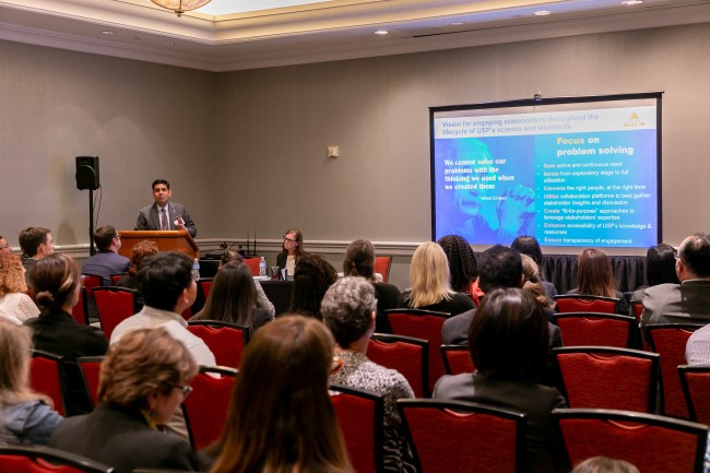 RSQ 2023 Attendees in a Session