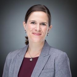 Angela Granum Headshot