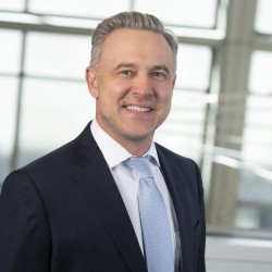 Jay Sirois Headshot