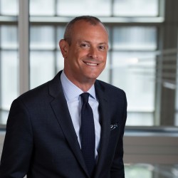 Marc Schloss Headshot