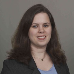LIsa Brines Headshot