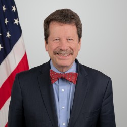 Robert Califf Headshot