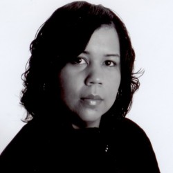 Wendy Wilson-Lee Headshot